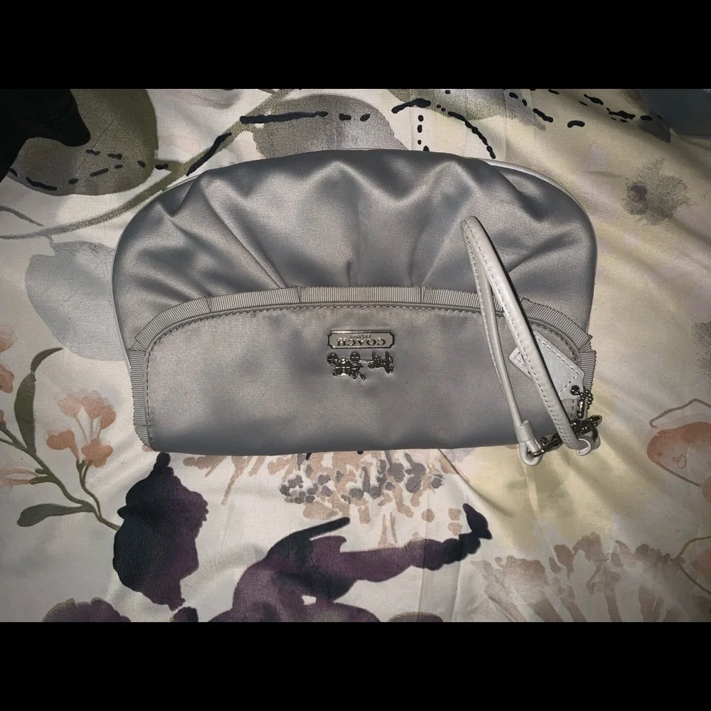 Coach Small Pouch - Picture 1 of 2